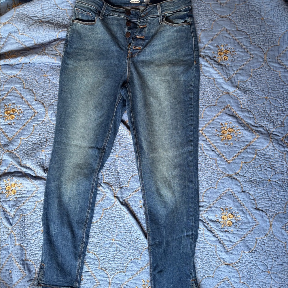 Women’s Old Navy Rockstar high rise skinny jeans